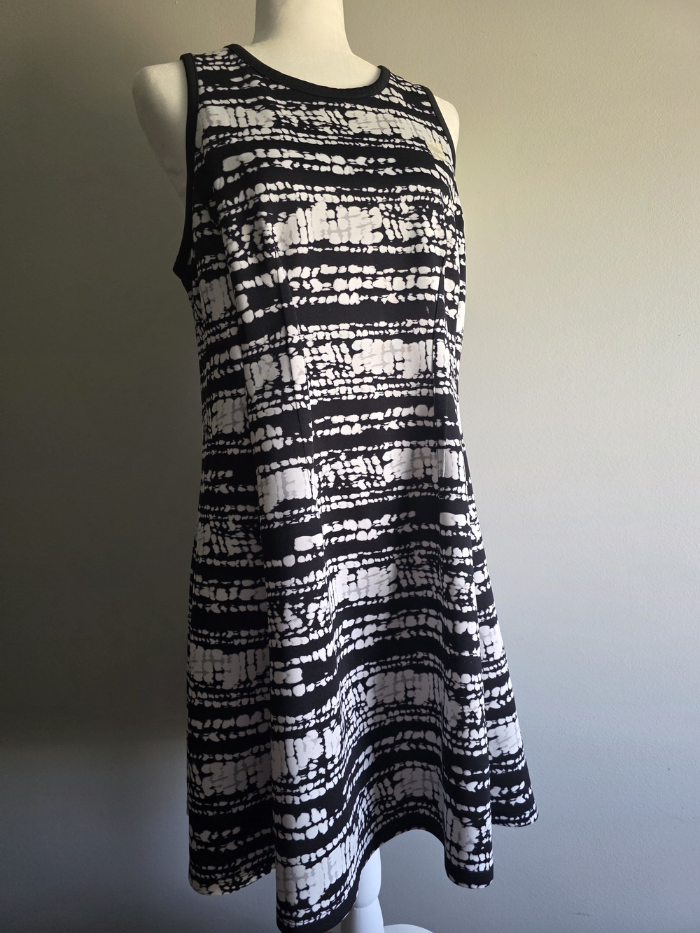 Worthington Women’s Black & White Abstract Print Sleeveless Dress Size XL/16
